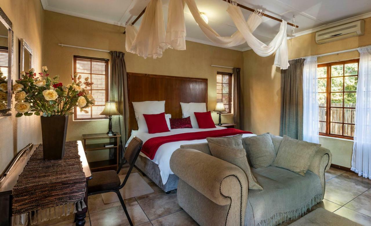 Kuruman Inn Екстериор снимка